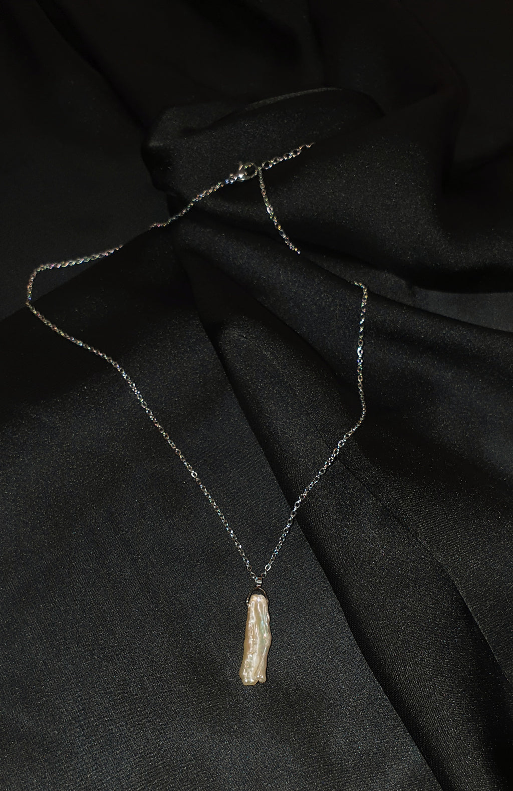 JES Original Eclipse Pearl Set - Barokke Zoetwaterparels Ketting & Oorbellen