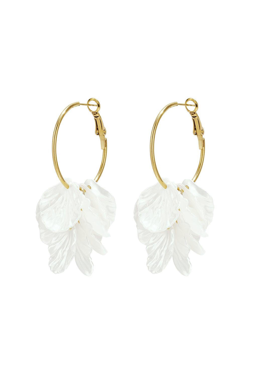 Creolen met parelmoer blaadjes